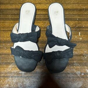 Size 39 h and m bow sandals.
